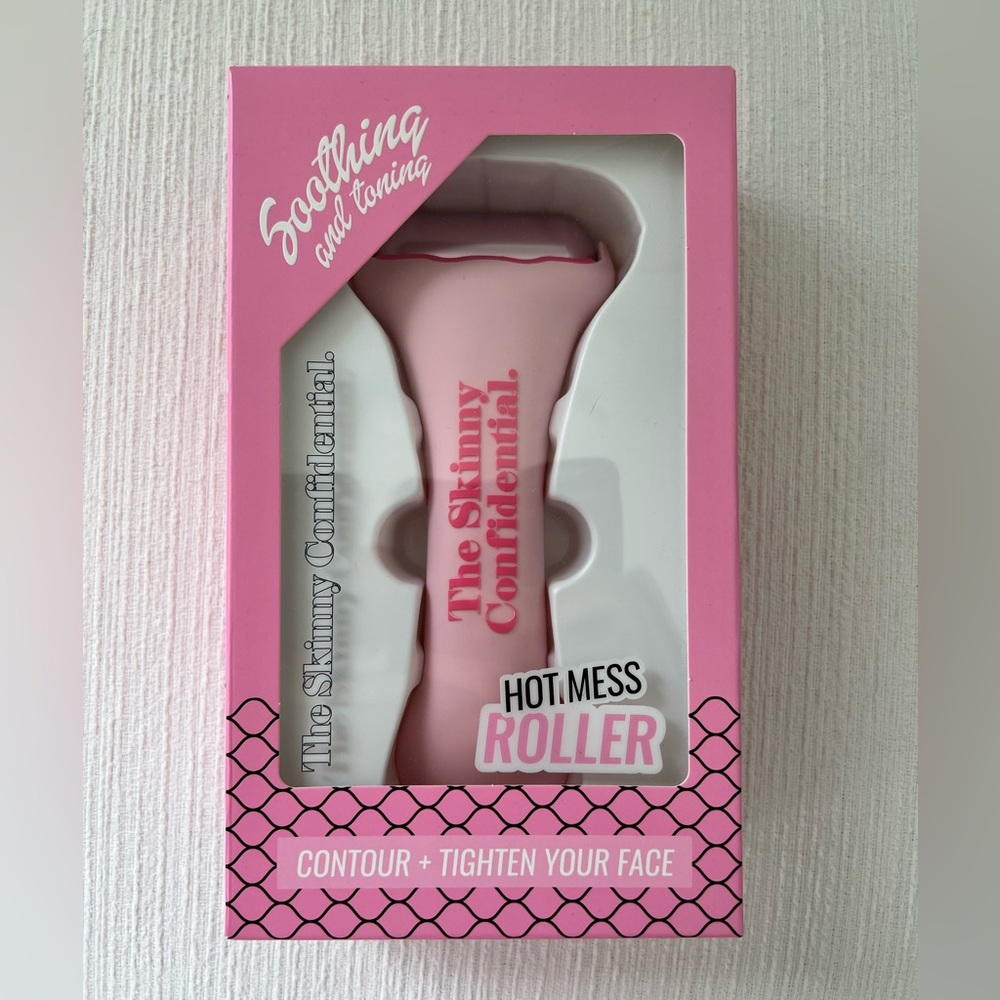 Skinny confidential hot mess roller UNUSED and never removed from the box
